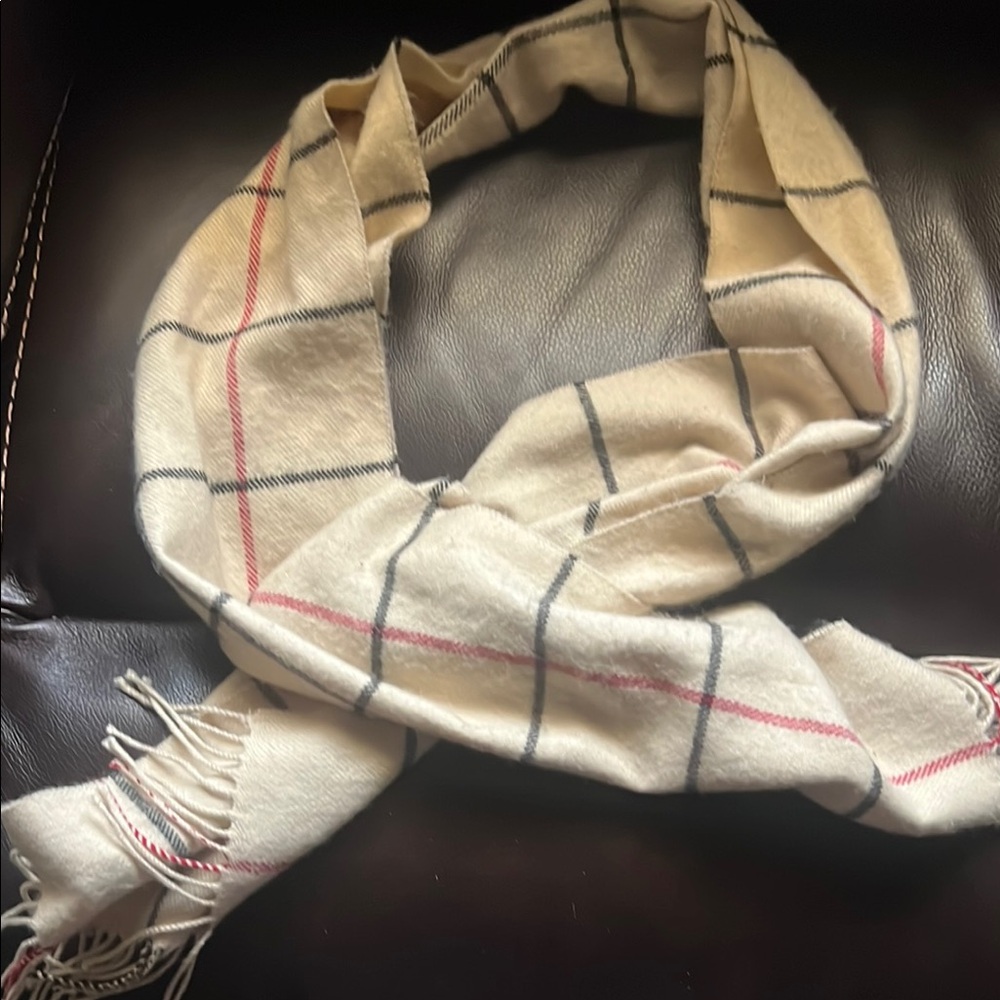 Elegant Beige Plaid Scarf